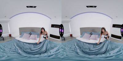 Watch Mells Blanco's Hot Maid Get Hardcore Rubdown on Master's Bed - sexu.com