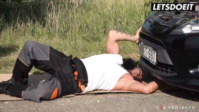 David Perry - Luna Corazon gets pounded hard by car mechanic on the side of the road - Let'sDoeit - sexu.com - Brazil