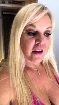 Hard fuck for mature blonde with big boobs - drtuber.com