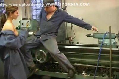 Sexy Worker Rides A Hard Cock In The Workshop 17 Min - upornia.com