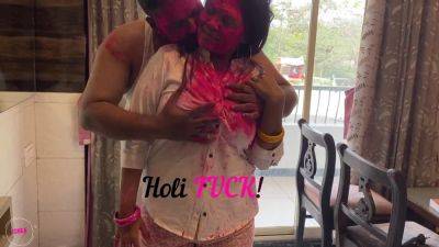 Big Indian Tits Anal gets her big ass drilled hard in HD Holi Fuck video - sexu.com - India